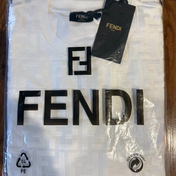 FENDI FF Motif Short Sleeve T-Shirt - White /FY0936A7D5F0ABB Men’s Size XXL NWT